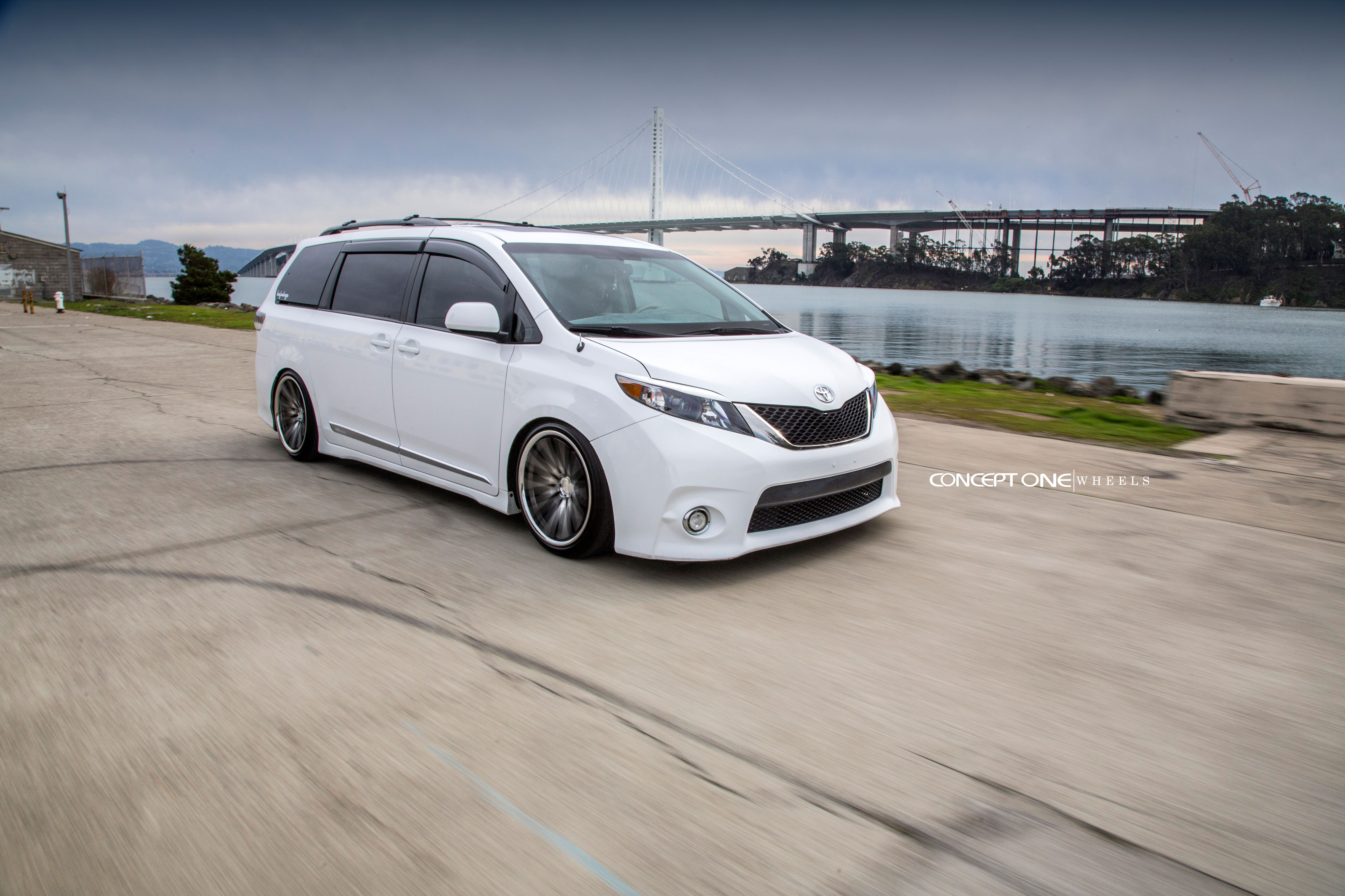 Toyota Sienna 2016 Tuning